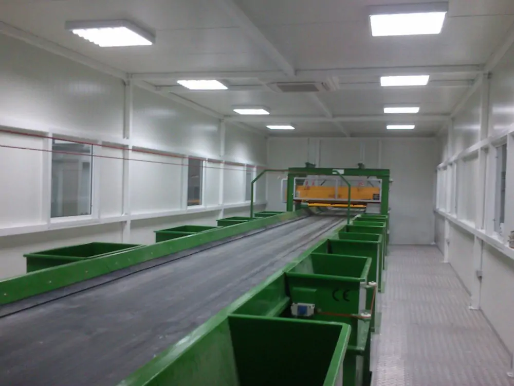 Manual Waste Sorting Cabin
