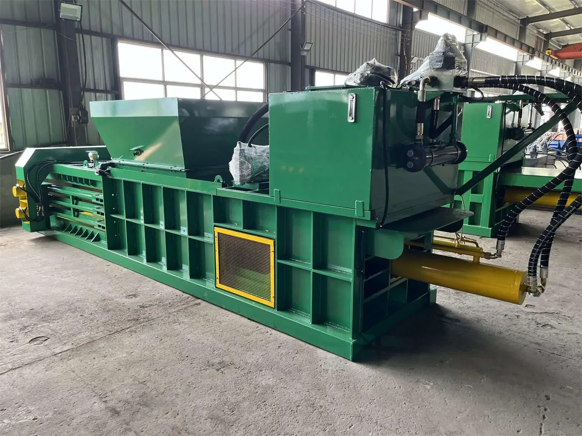 Horizontal Waste Baler